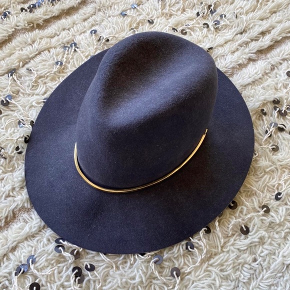 Janessa Leone Accessories - Janessa Leone Wool Hat